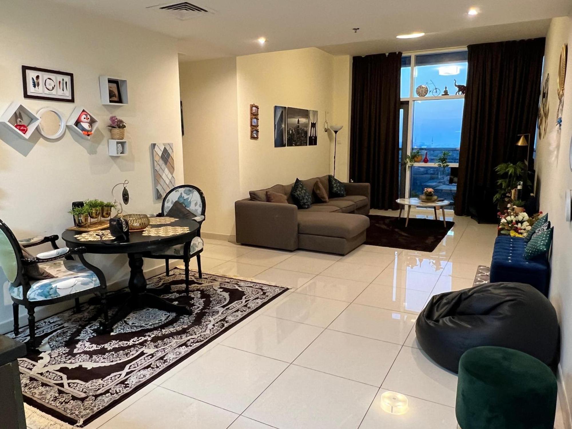 Luxurious 2 Bedroom 5 Mins From Burj Khalifa Dubai Exterior photo